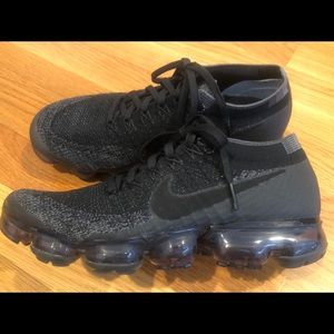 NIKE AIR VAPOR MAX FLYKNIT